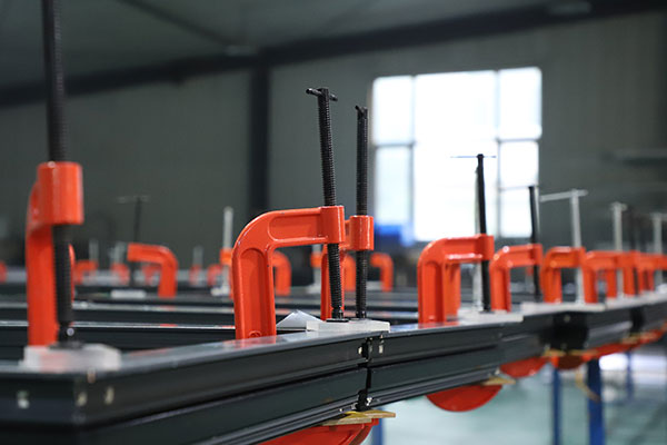 通遼系統(tǒng)門(mén)窗安裝時(shí)的注意事項(xiàng)