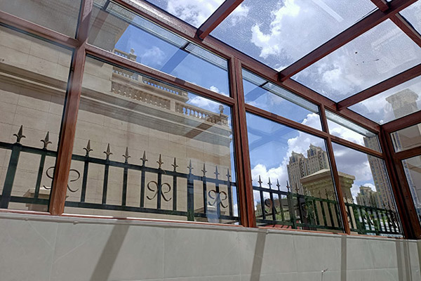 通遼陽光房的維護與保養(yǎng)方法 通遼陽光房的維護與保養(yǎng)方法